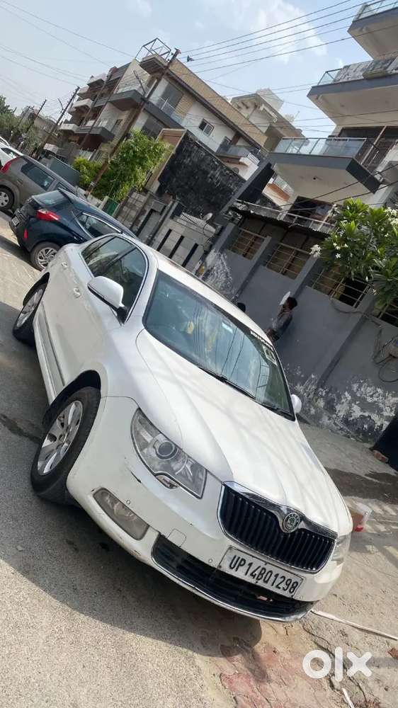Skoda Superb Elegance 2012