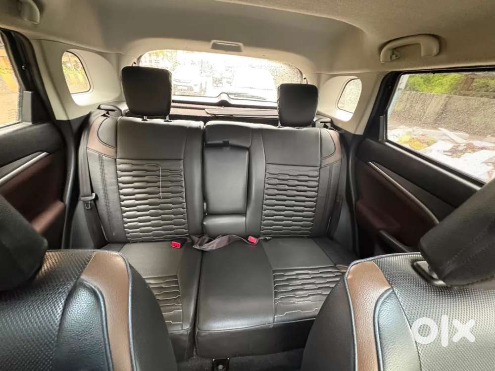 Maruti Suzuki Vitara Brezza 1.5 Zxi At, 2022, Petrol