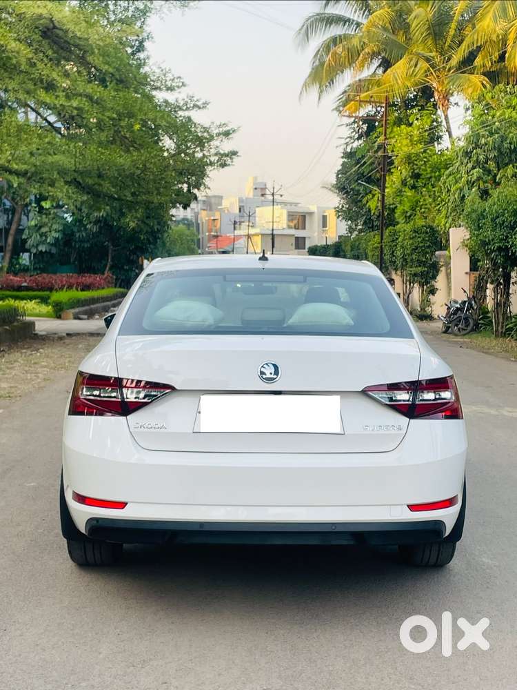 Skoda Superb L&k 2.0 Tdi At, 2019, Diesel