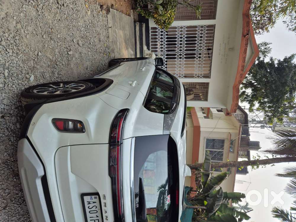 Maruti Suzuki Grand Vitara Smart Hybrid Alpha