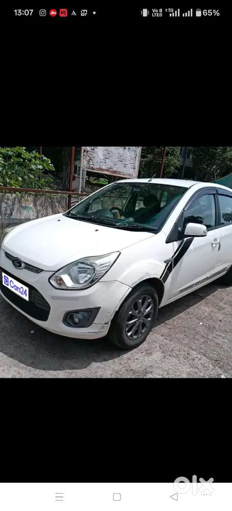 Ford Figo 1.2 Petrol 2015