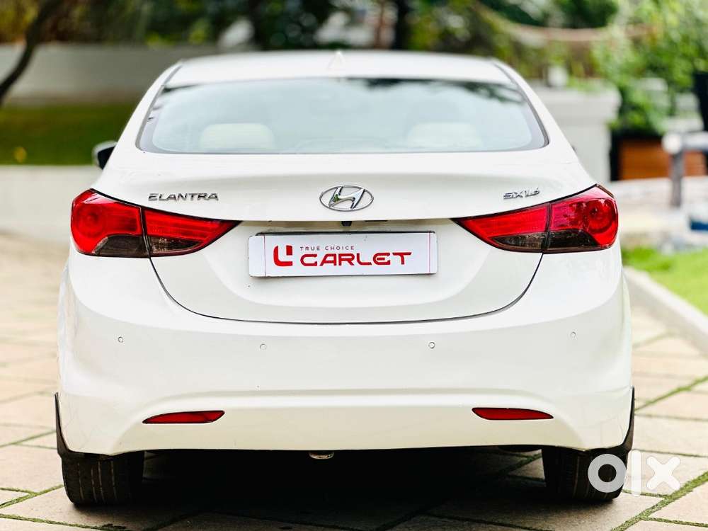 Hyundai Elantra 2913