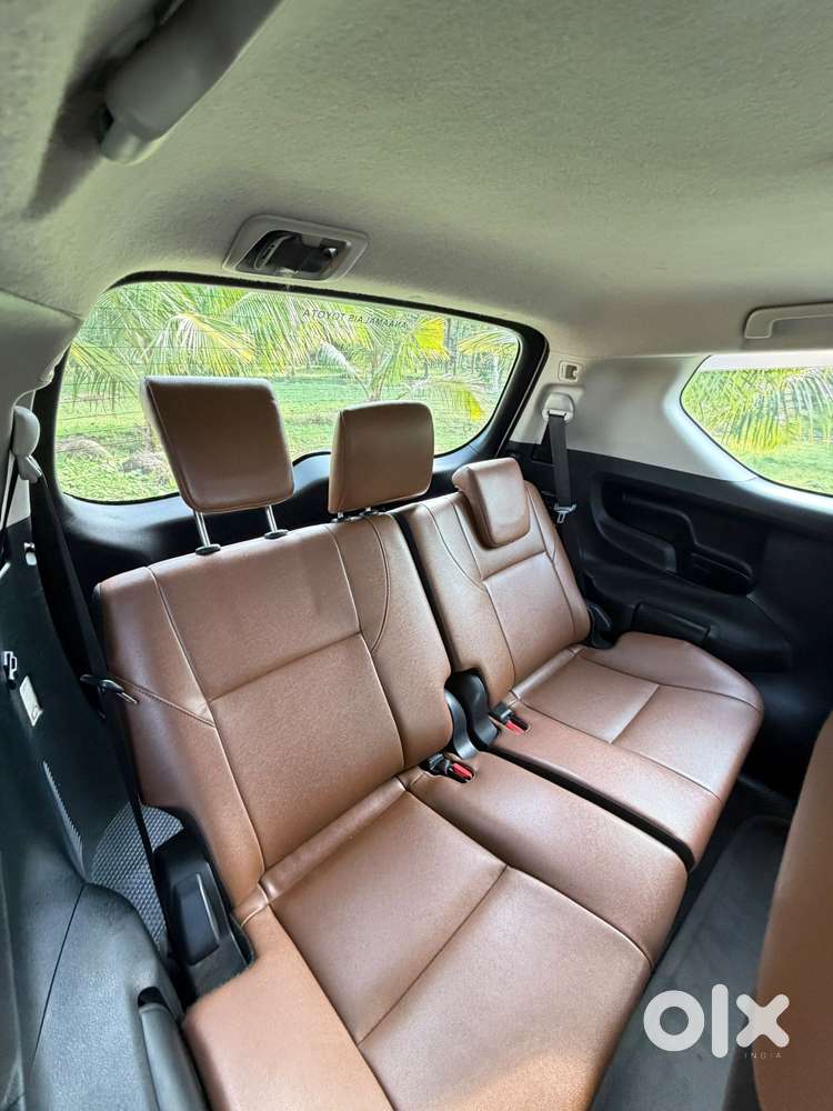 Toyota Innova Crysta 2.8z Automatic, 2016, Diesel
