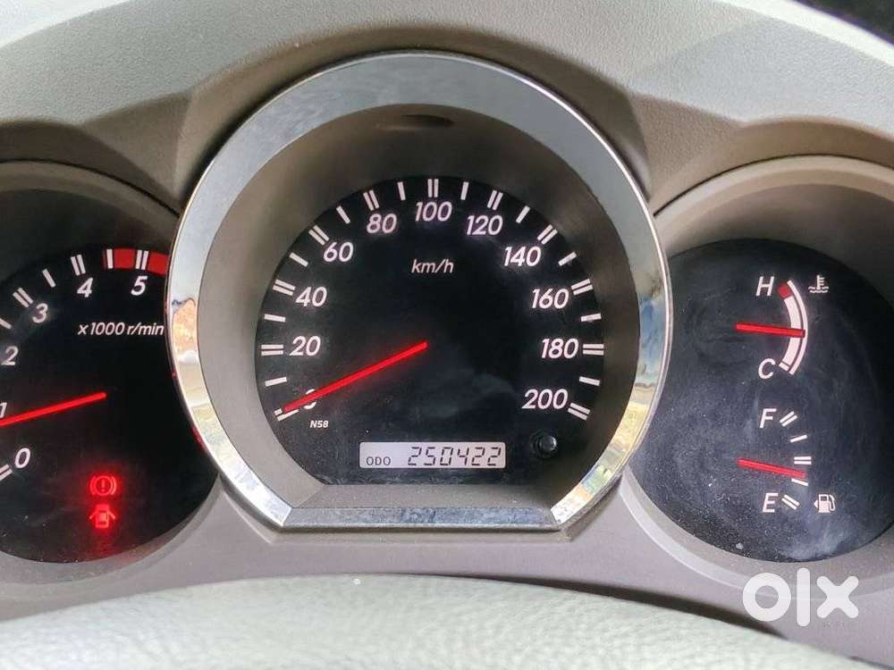 Toyota Fortuner 3.0 4x4 Manual, 2011, Diesel