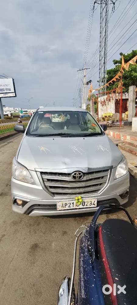 Toyota Innova 2.5 G, 2012 Diesel 7-seater