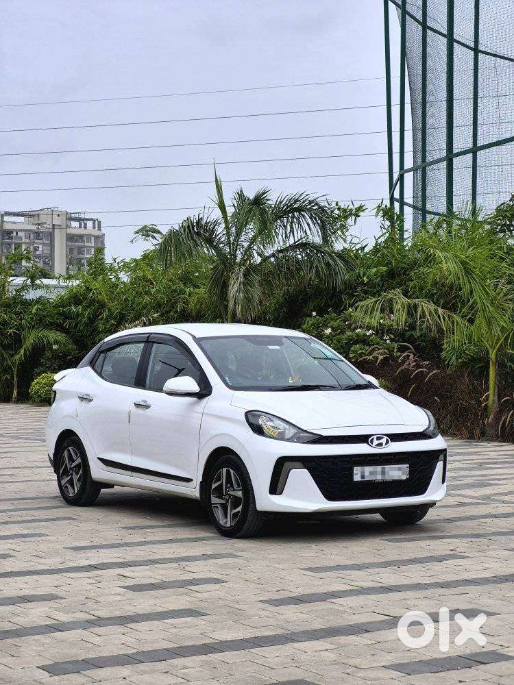 Hyundai Aura 1.2 Sx Cng, 2023, Cng & Hybrids