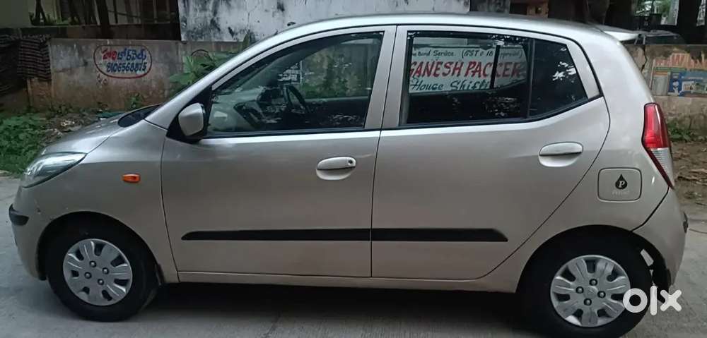 Hyundai I10 Sportz 2010 With 100000 Km