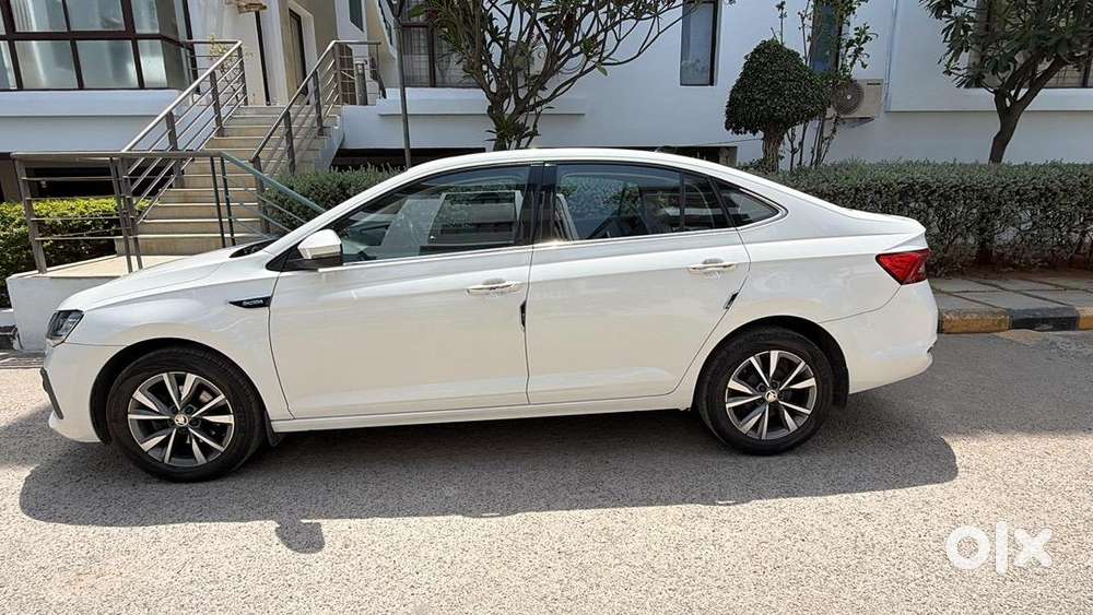 Skoda Slavia 2022 Petrol Well Maintained 49500 Km Driven
