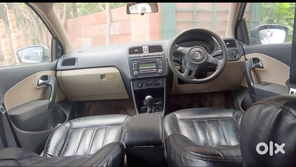 Volkswagen Polo 2012 Car