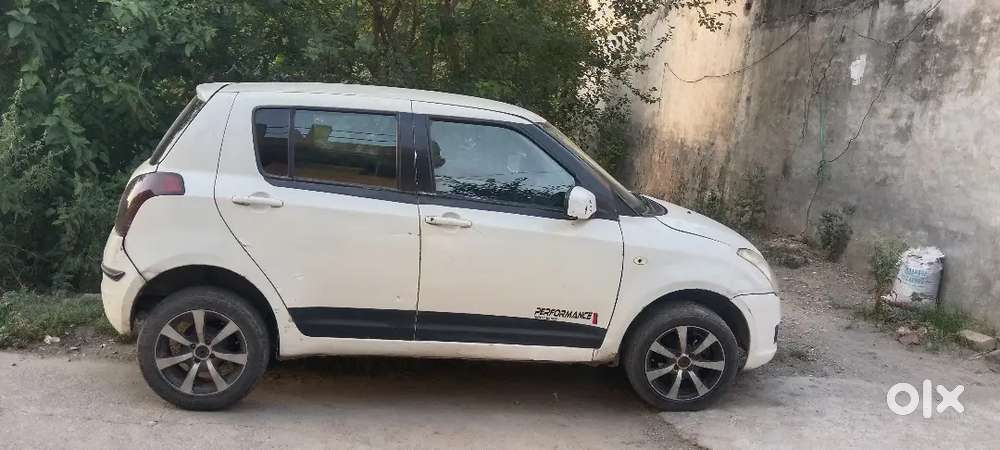 Maruti Suzuki Swift 2010 Diesel 125000 Km Driven