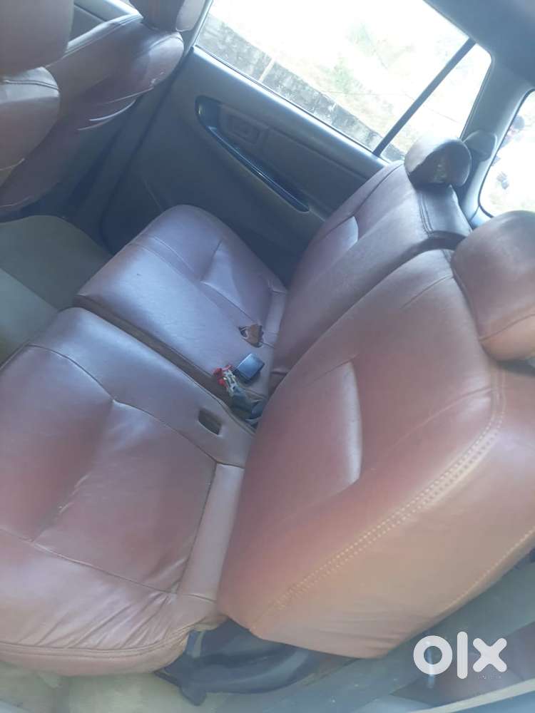 Toyota Innova 2.5 G (diesel) 8 Seater, 2015, Diesel