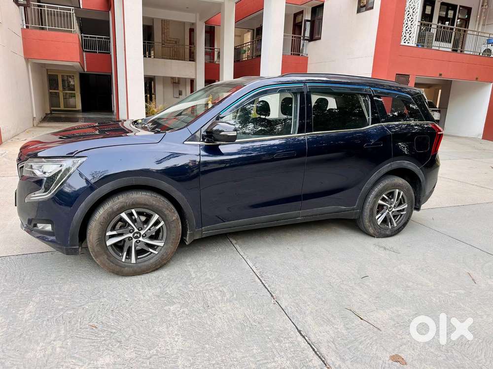 Mahindra Xuv700 2.0 Ax 5 Petrol Mt 7 Str, 2024, Petrol