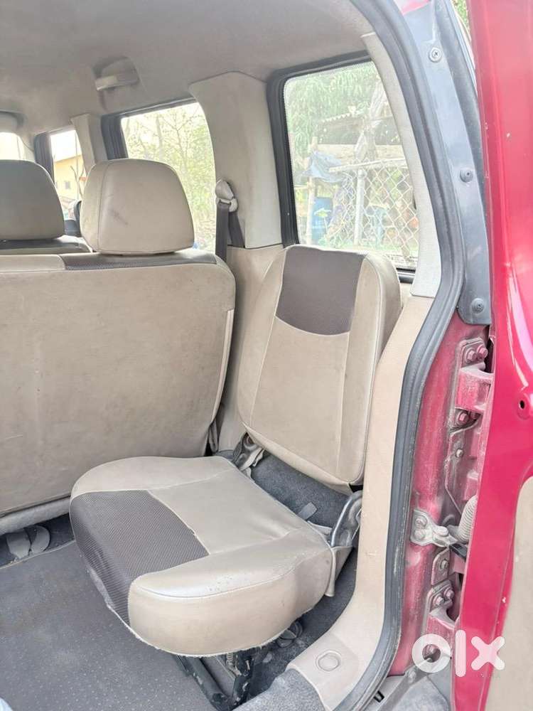Mahindra Tuv 300 2015