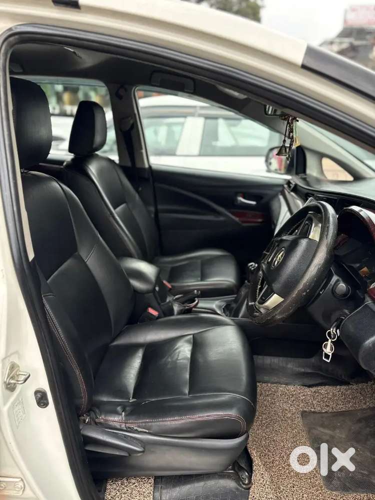 Toyota Innova Crysta 2017