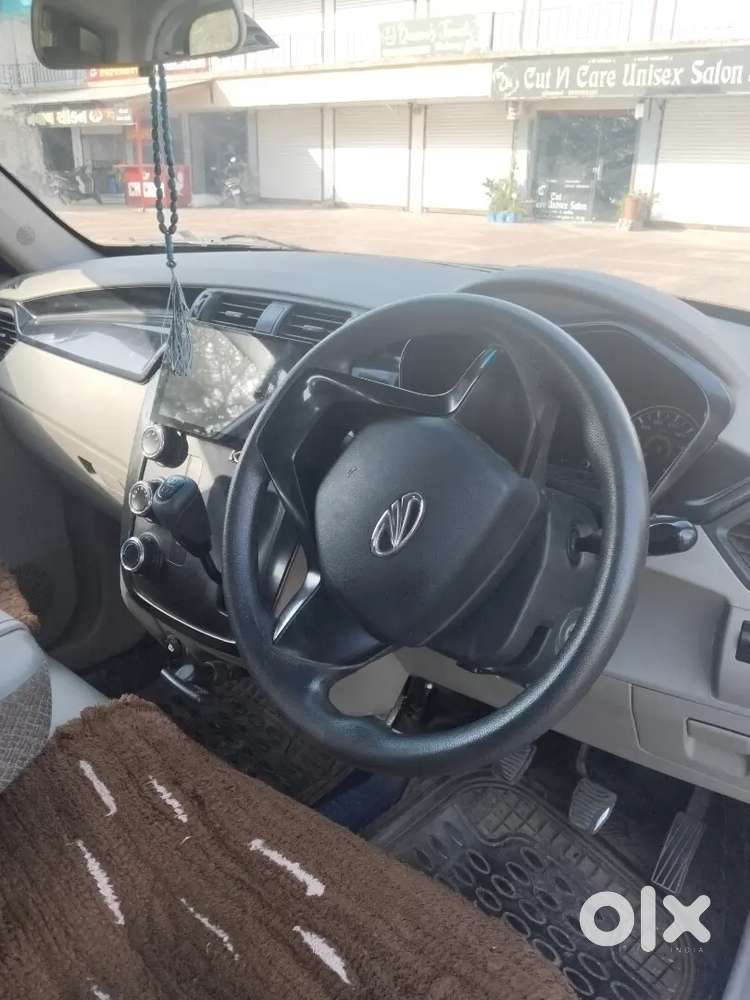 Mahindra Kuv 100 2016 Car