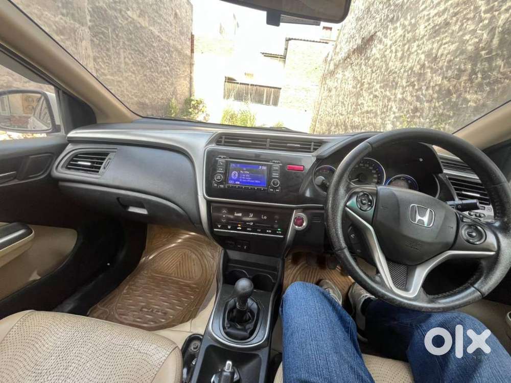 Honda City V Mt 2015