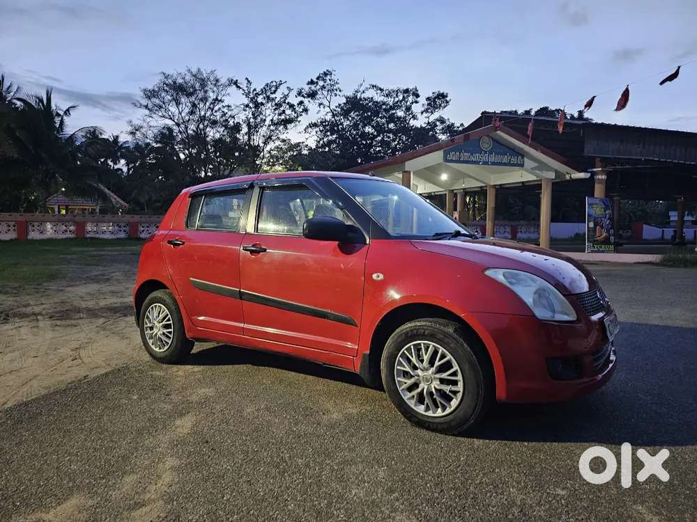 Maruti Suzuki Swift Vxi 2010  1.09 Lakh Km  Good Condition
