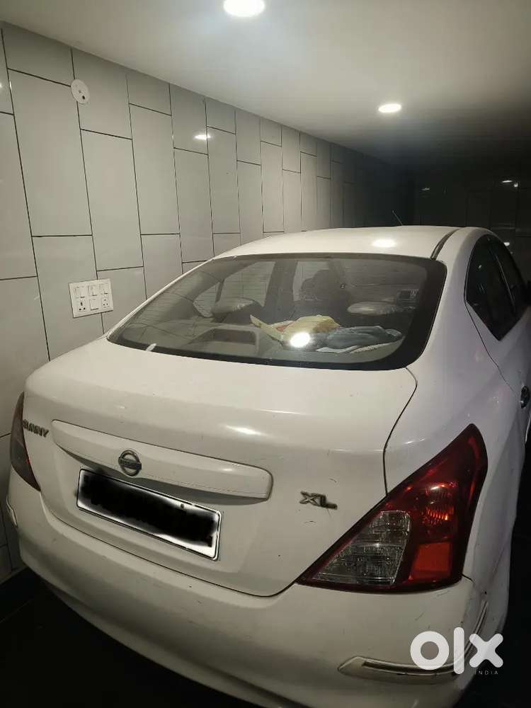 Nissan Sunny Petrol 2011
