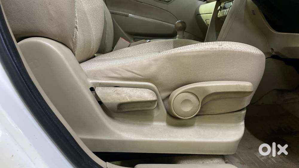 Maruti Suzuki Swift Dzire Zxi, 2013, Petrol