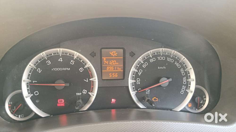 Maruti Suzuki Ertiga 2012-2015 Zxi, 2012, Cng & Hybrids