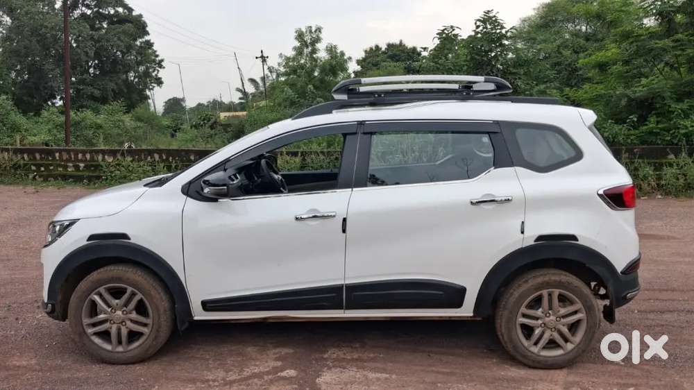 Vehicle Is In Showroom Condition. Only 1200km Driven