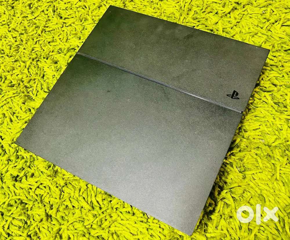 PS4 standard available