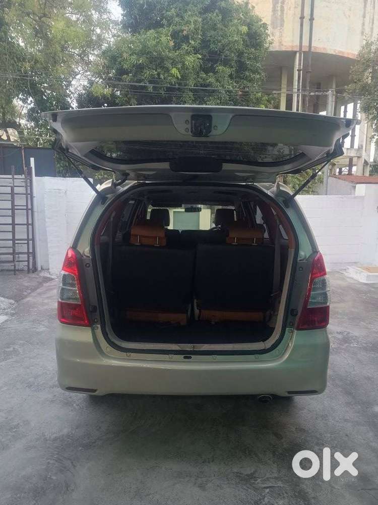 Toyota Innova 2.5 Ev (diesel) Ps 8 Seater Bs Iv, 2013, Diesel