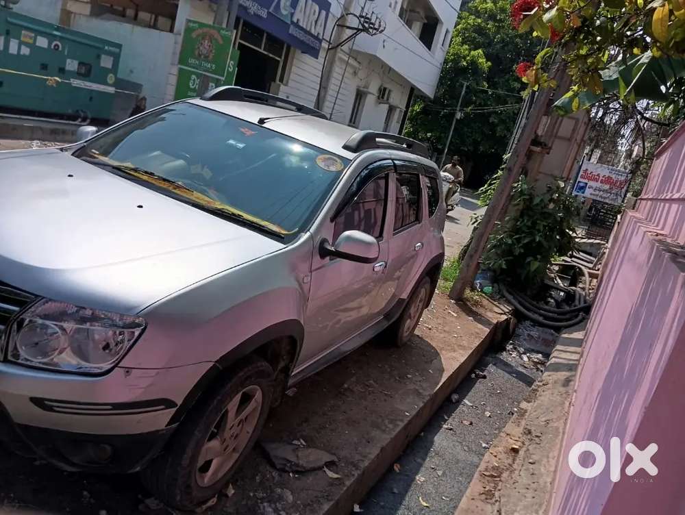 Renault Duster 2013 Diesel 120000 Km Driven