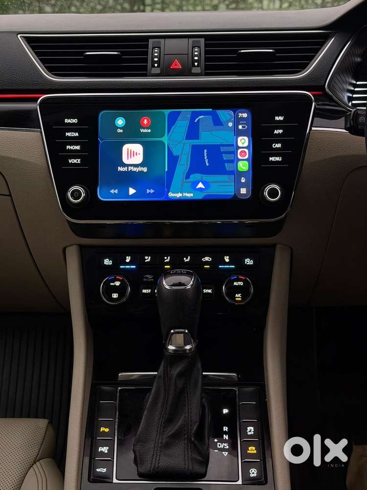 Skoda Superb 2.0 L&k Tsi At, 2021, Petrol