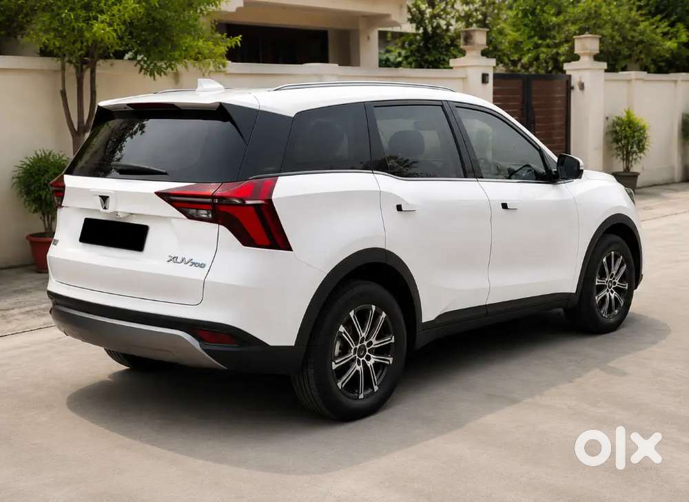 Mahindra Xuv700 Ax7 2023