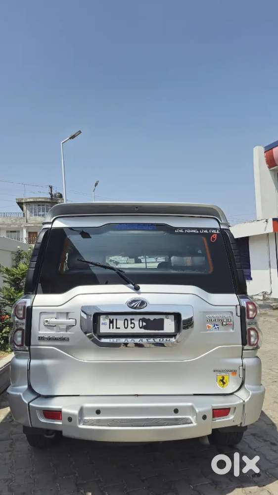 S10 Captain Seat, No Accident No Repaint, Recentlyservicedat Mahindra.