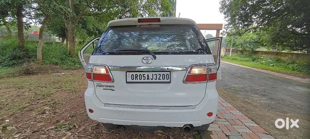 Toyota Fortuner Diesel Manual 2010 81000 Km Driven