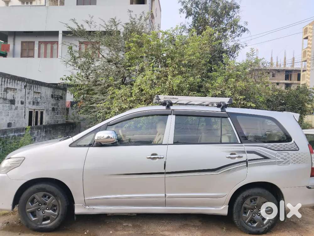 Toyota Innova 2.5 Diesel Manual 2014