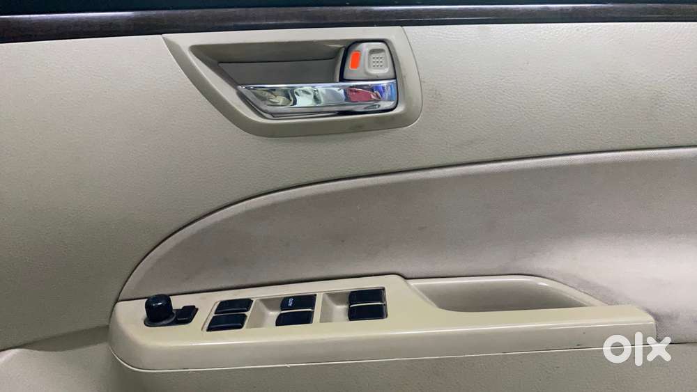 Maruti Suzuki Swift Dzire 1.2 Vxi Bsiv, 2016, Petrol