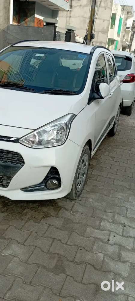 Hyundai Grand I10 2018 Sportz White Colour