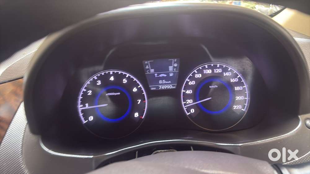 Hyundai Fluidic Verna Mh12