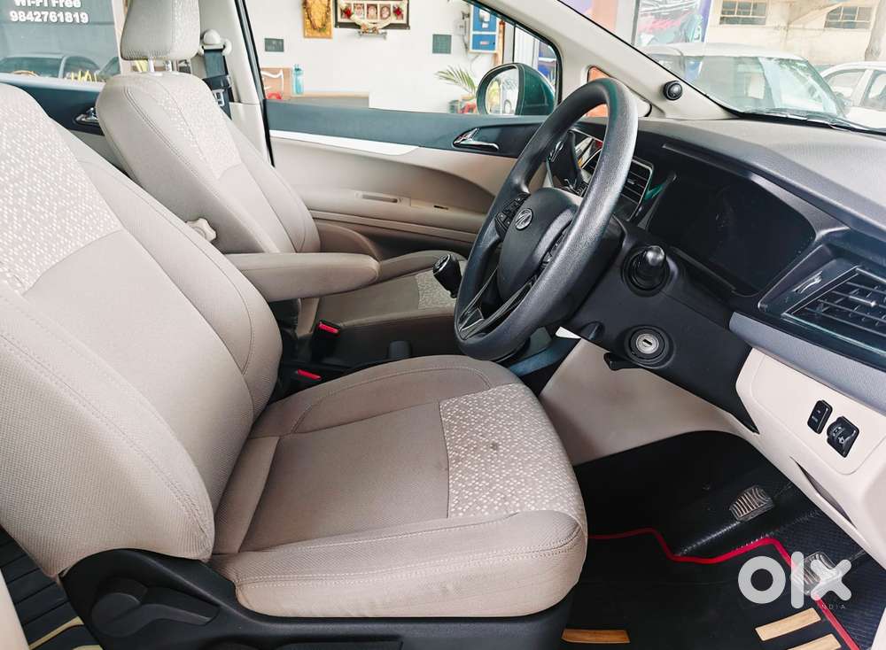 Mahindra Marazzo M6, 2019, Diesel