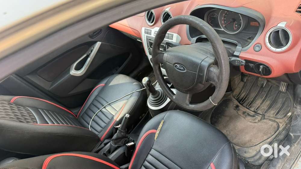 Ford Figo Diesel 2011 Manual Titanium