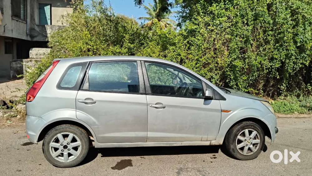 Ford Figo 2011 Diesel 120000 Km Driven