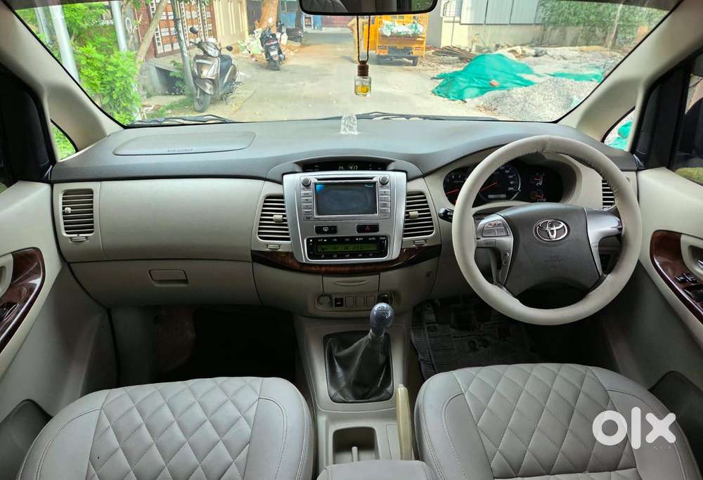 Toyota Innova 2.5 V 7 Str, 2012, Diesel