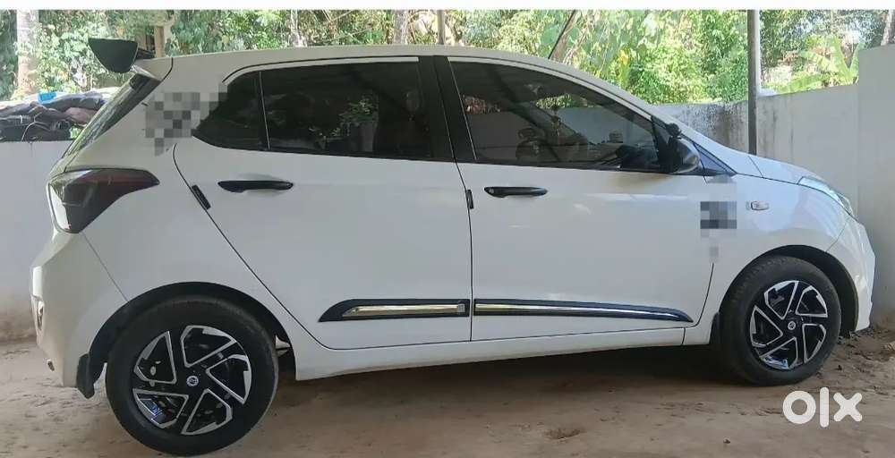 Hyundai Grand I10 2017 Diesel 120000 Km Driven