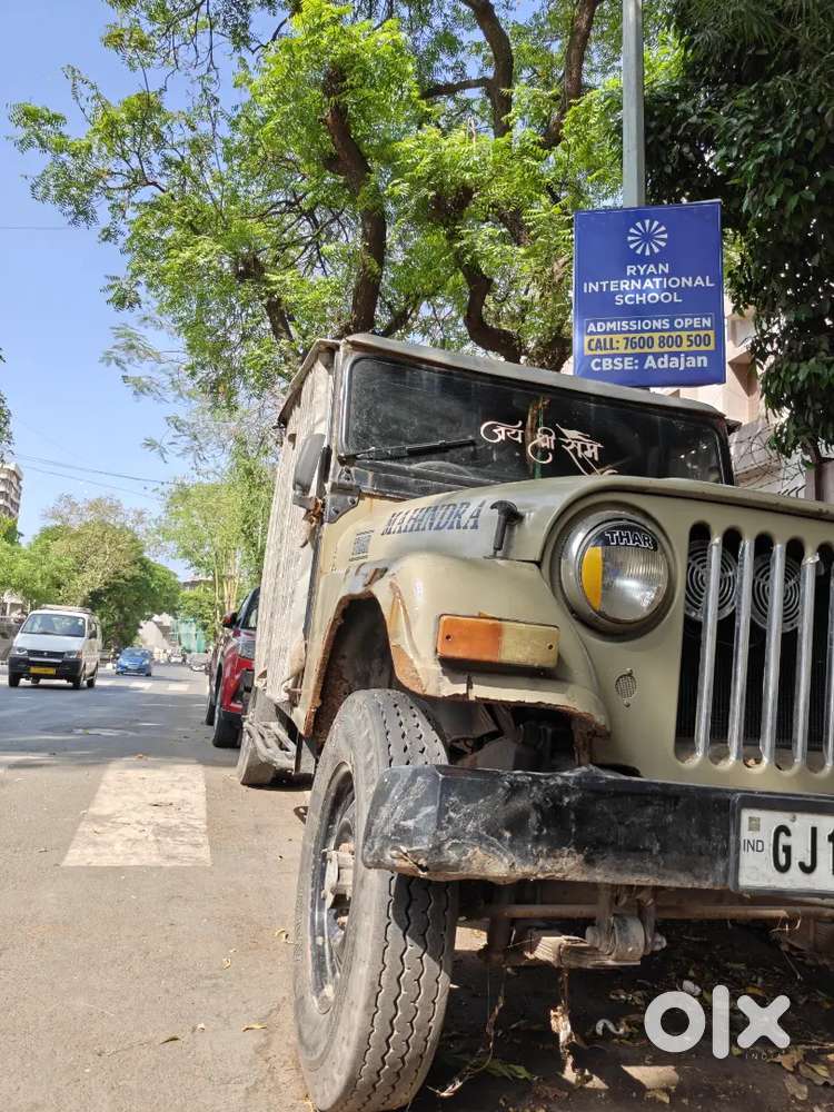 Mahindra Jeep 2000