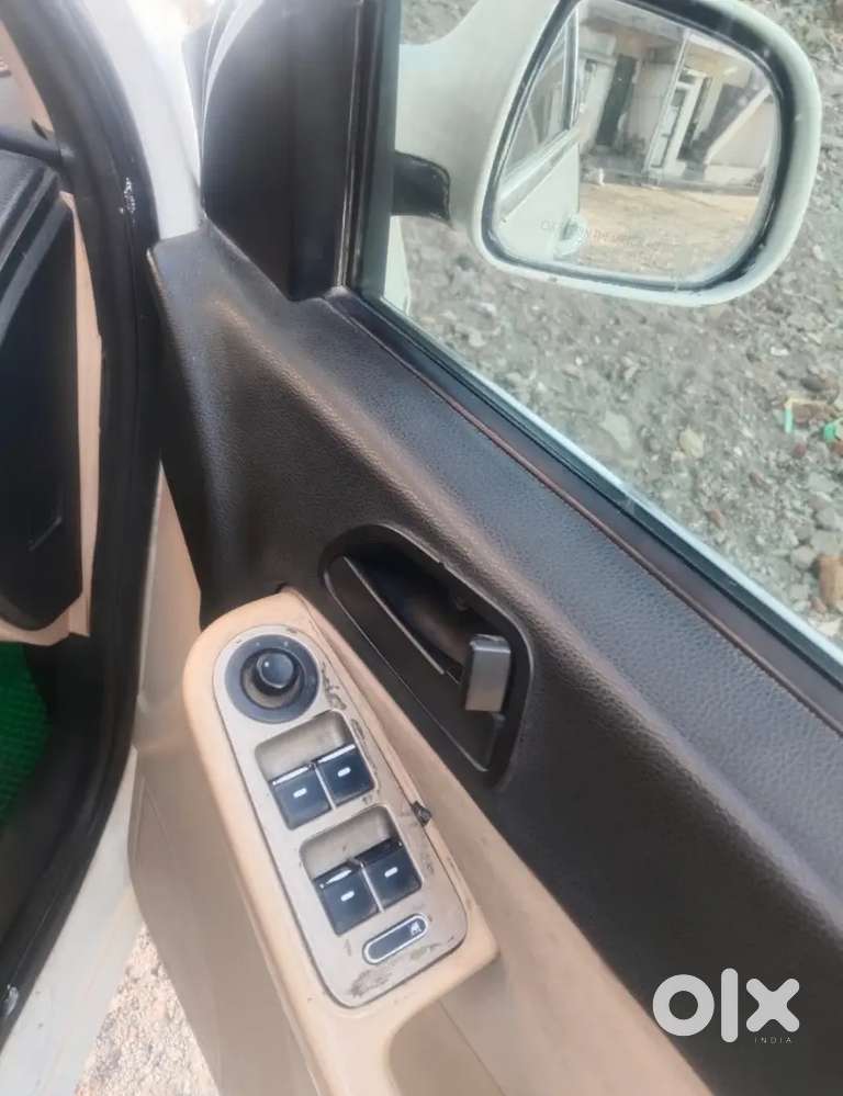 Tata Indica Vista Quadrajet 2012 Car