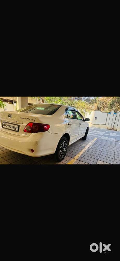 Toyota Corolla Altis 2010