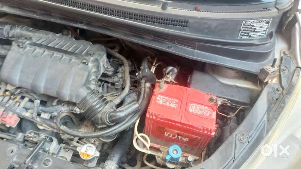 Hyundai I10 Sportz 2012
