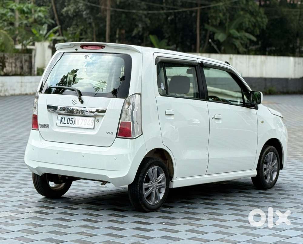 Maruti Suzuki Wagon R Stingray Vxi, 2014, Petrol