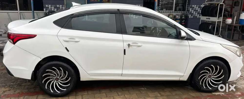 Hyundai Verna 1.4 E Crdi 2020 Manual