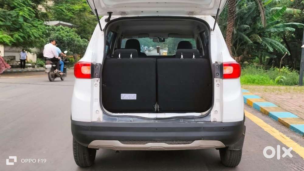 Renault Triber Rxt, 2022, Petrol