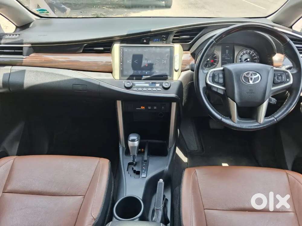 Toyota Innova Crysta Zx At