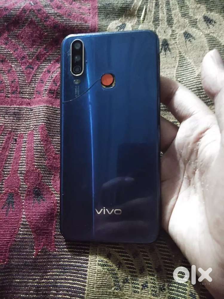 कवर और चार्ज   फ्री